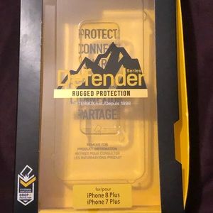 USED iPhone 7+/8+ Otter Box Defender case/holster